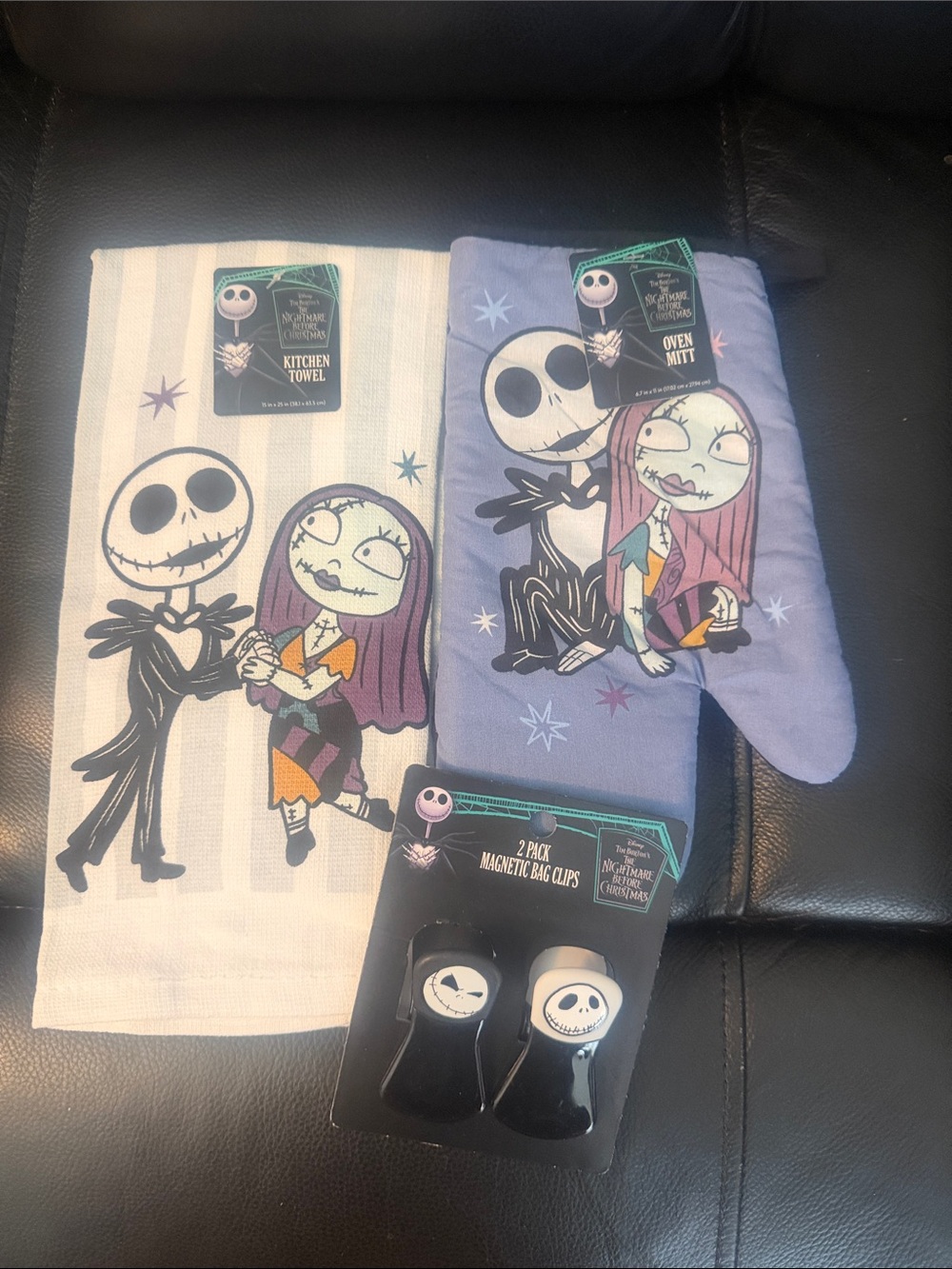 Nightmare Before Christmas Kitchen Towel, Oven Mitt & Magnetic Bag Clips